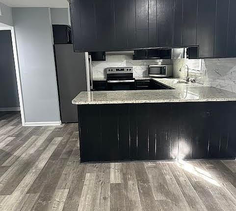 2nd image of 81 Barnes St