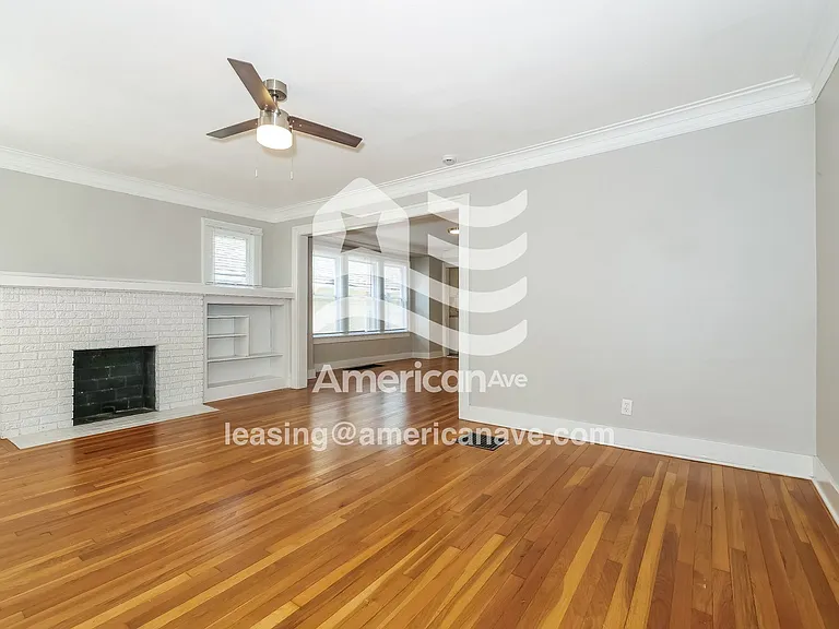 712080_005_living_room_13935251.jpg