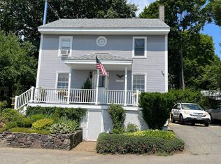 33 Halstead St, Kittery, ME 03904