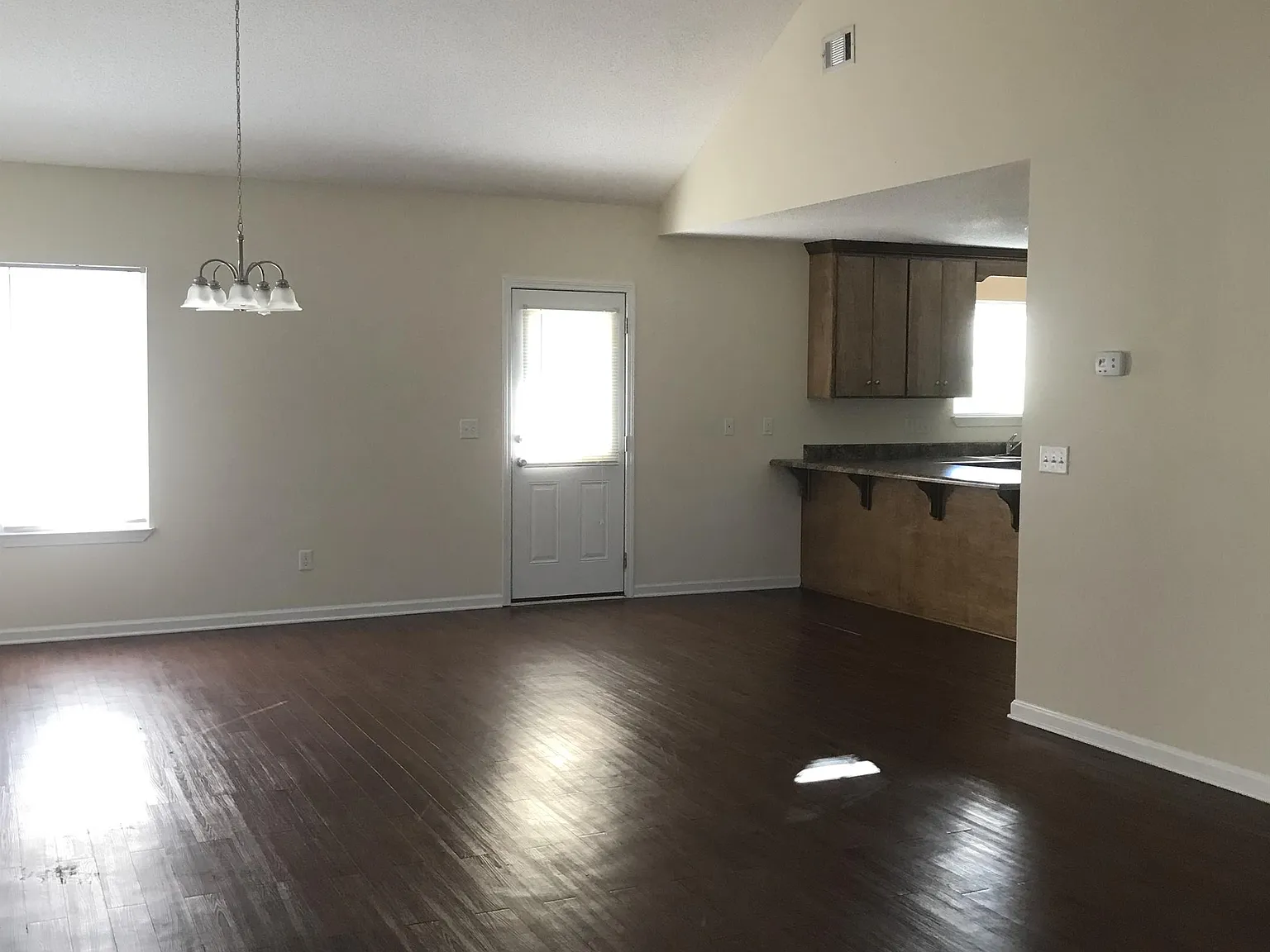 1610 Ridge Ave. North - 1 — Photo 3