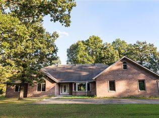 Short Rd, Bentonville, AR 72712