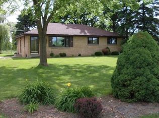 8956 Douglas Ave, Racine, WI 53402