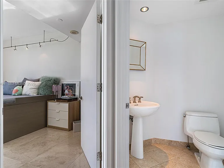 1331 Brickell Bay Dr #1611 — Photo 34