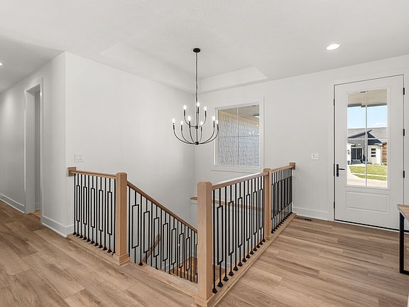 2nd image of 710 Belmont Blvd