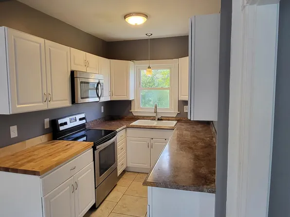 126 Concord St APT 2, Portland, ME 04103