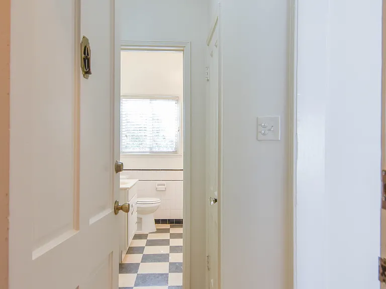 9356 W Olympic Blvd #1/2 — Photo 4