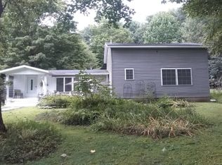 321 Seesetown Rd, Sidman, PA 15955