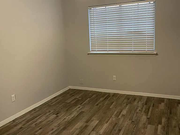 Villa Ladera Apartments — Photo 12