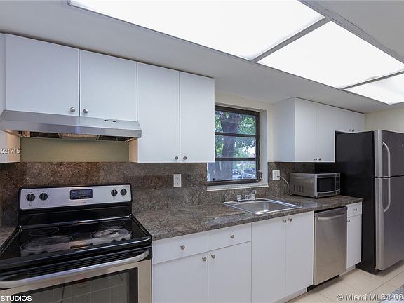 5th image of 10405 N Kendall Dr APT A210