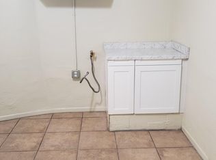 1078 W 2nd St, Pomona, CA 91766