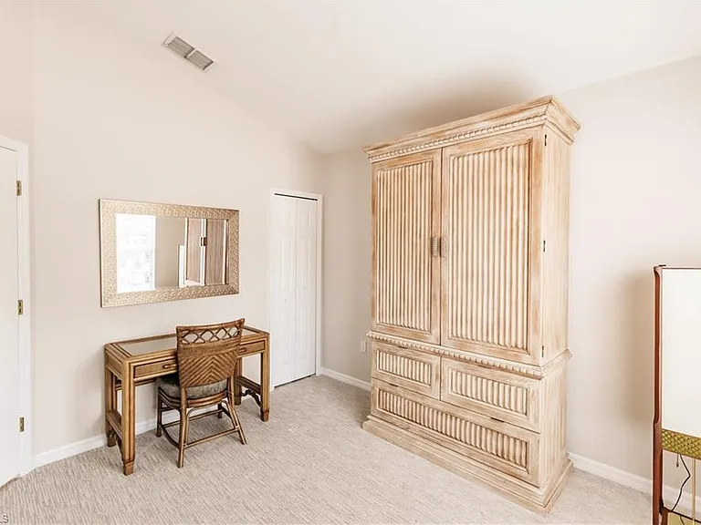 20101 Seagrove St #708 — Photo 25