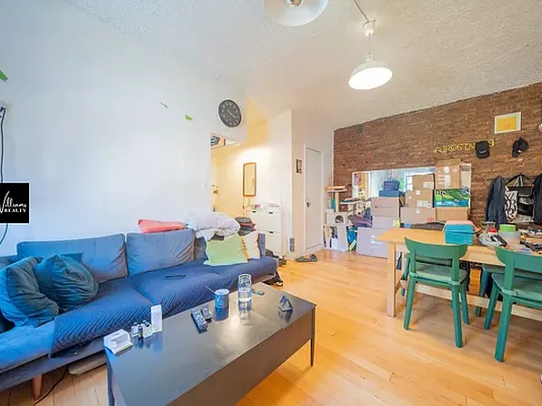 231 Spencer Street image 1 of 35