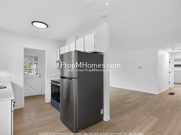 5th image of 6056 SW Valley Ave
