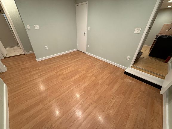 4th image of 42 Pacifico Ave #A