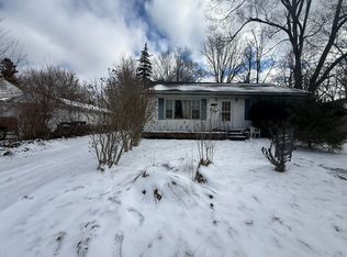 1308 Colgrove Ave, Kalamazoo, MI 49048