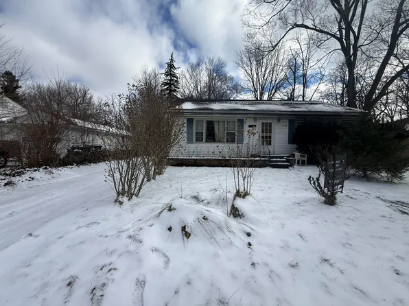 1308 Colgrove Ave, Kalamazoo, MI 49048