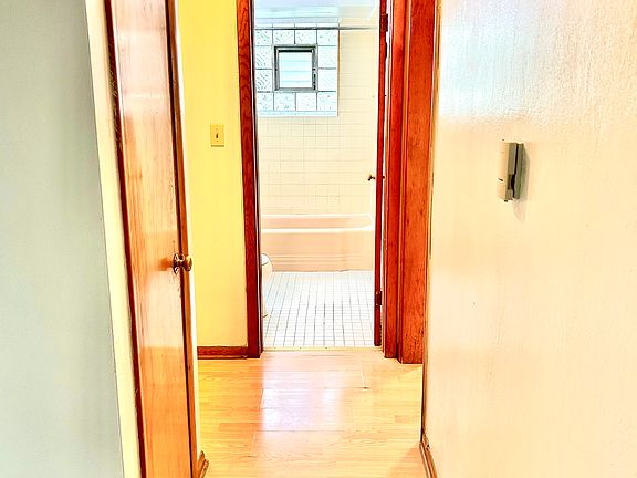 3rd image of 7450 Franklin St APT Gw