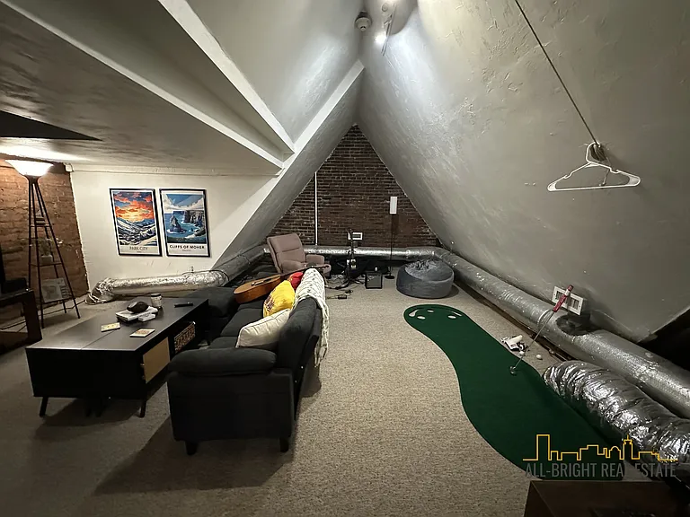1742 Beacon St #1 — Photo 7