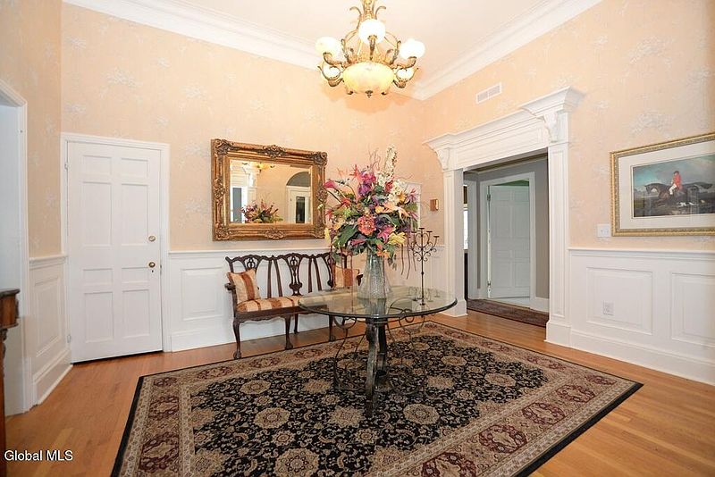 3rd image of 14 Talford Place UNIT 2