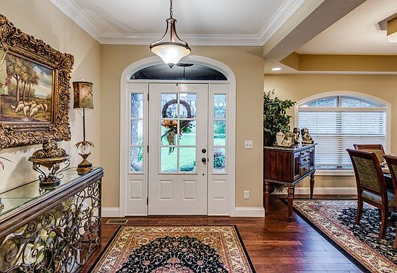 2nd image of 5028 Curtis Way