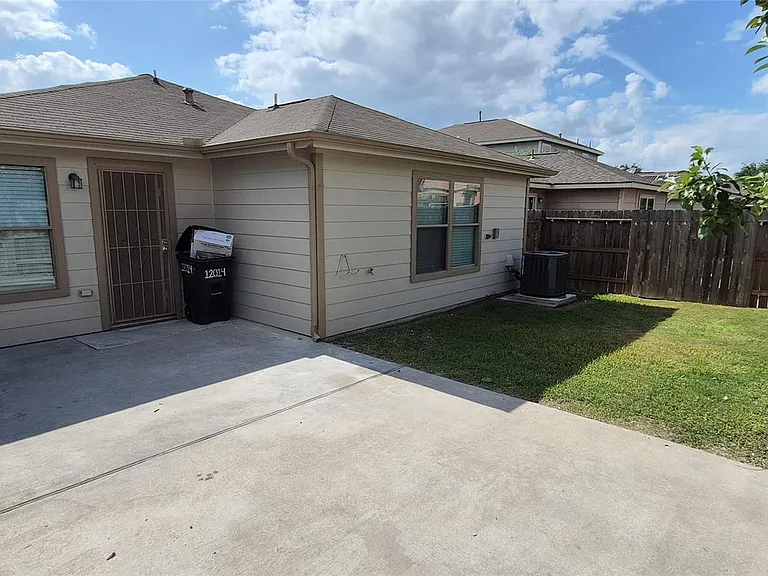 12014 Chelsea Elm Ct — Photo 47