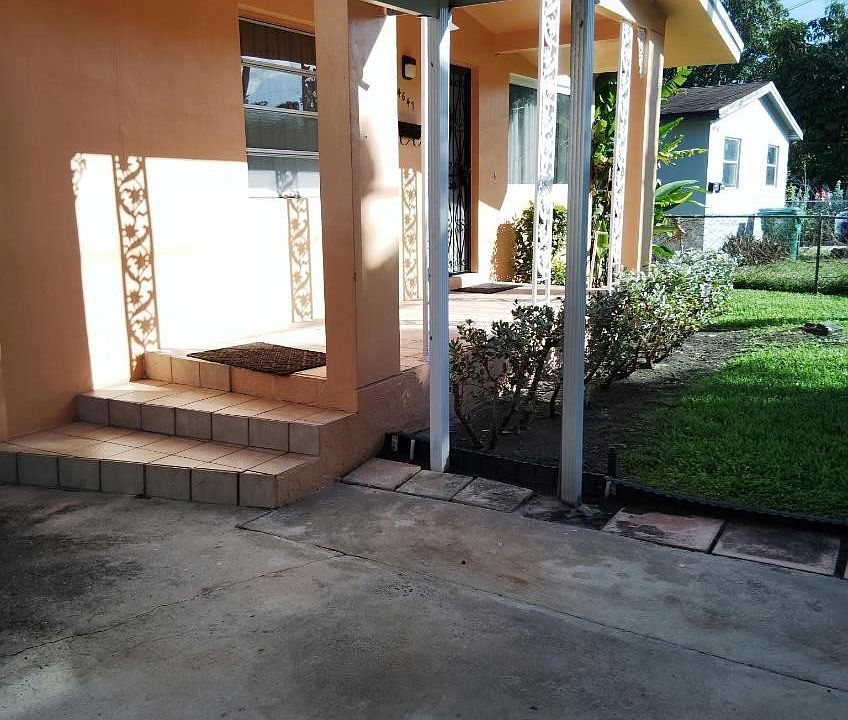 フ15ワ15 4647 NW 15th Court, Miami, FL 33142 | Zillow