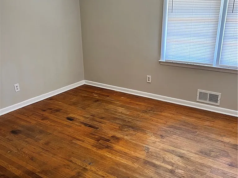 2252 S Milledge Ave — Photo 7