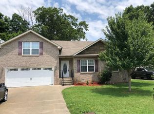 1869 Jackie Lorraine Dr, Clarksville, TN 37042
