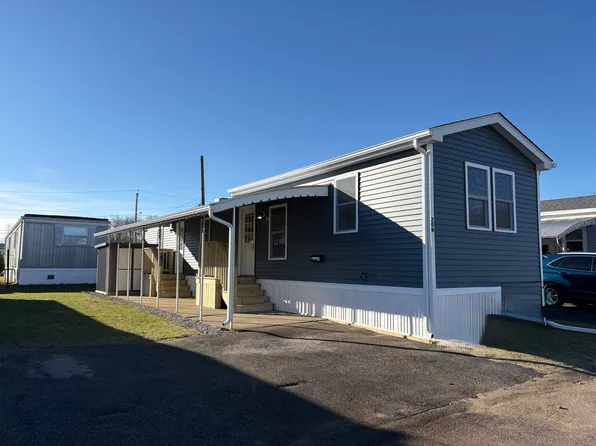 300 E Washington St #20N, North Attleboro, MA 02760