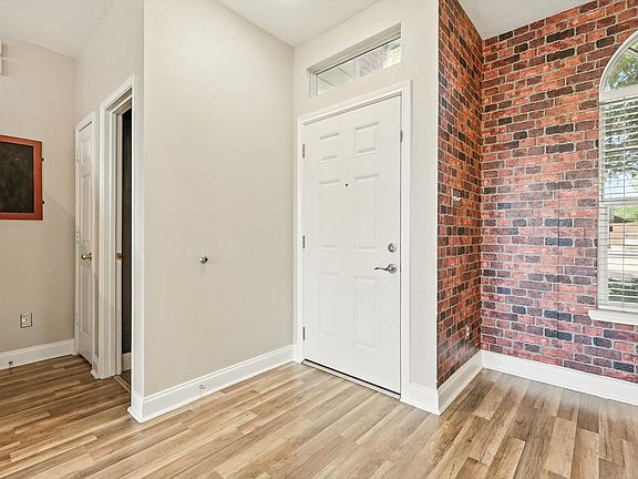 5th image of 8004 Cherry Tree Ln