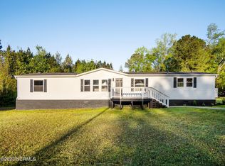 158 Cooper Rd, Richlands, NC 28574