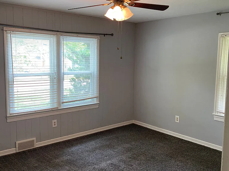 1331 Perryville Rd — Photo 9