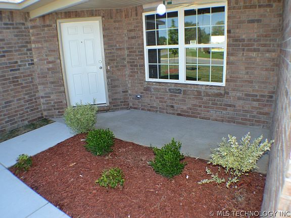 2nd image of 9192 S 256th East Ave