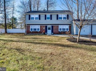 9 Emerald Ct, Willingboro, NJ 08046