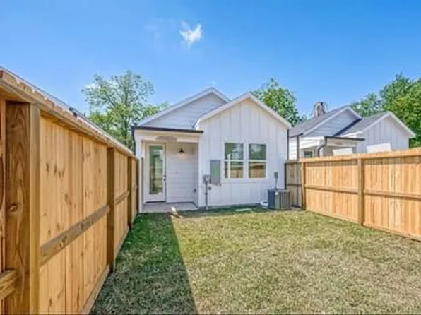 9310 Arledge St #A, Houston, TX 77075