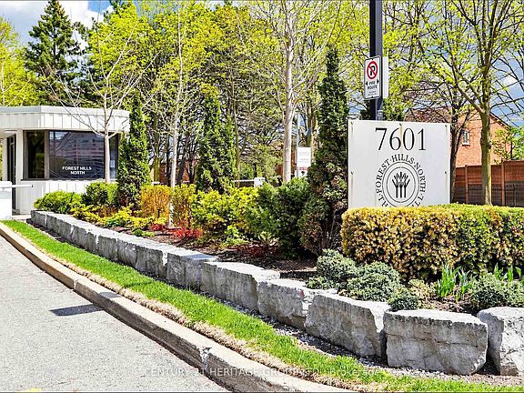 3rd image of 7601 Bathurst St #210