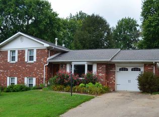 829 Magnolia Dr, Mount Vernon, IN 47620