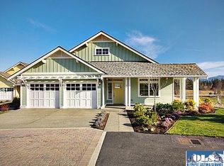 10 Redbud Ct, Sequim, WA 98382