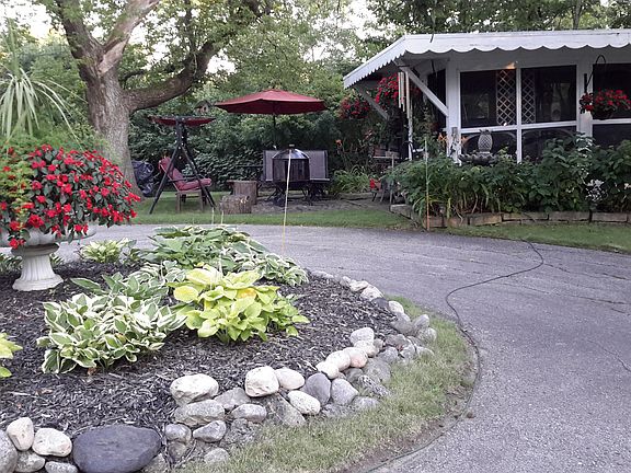 Large gazebo. Park like yard
