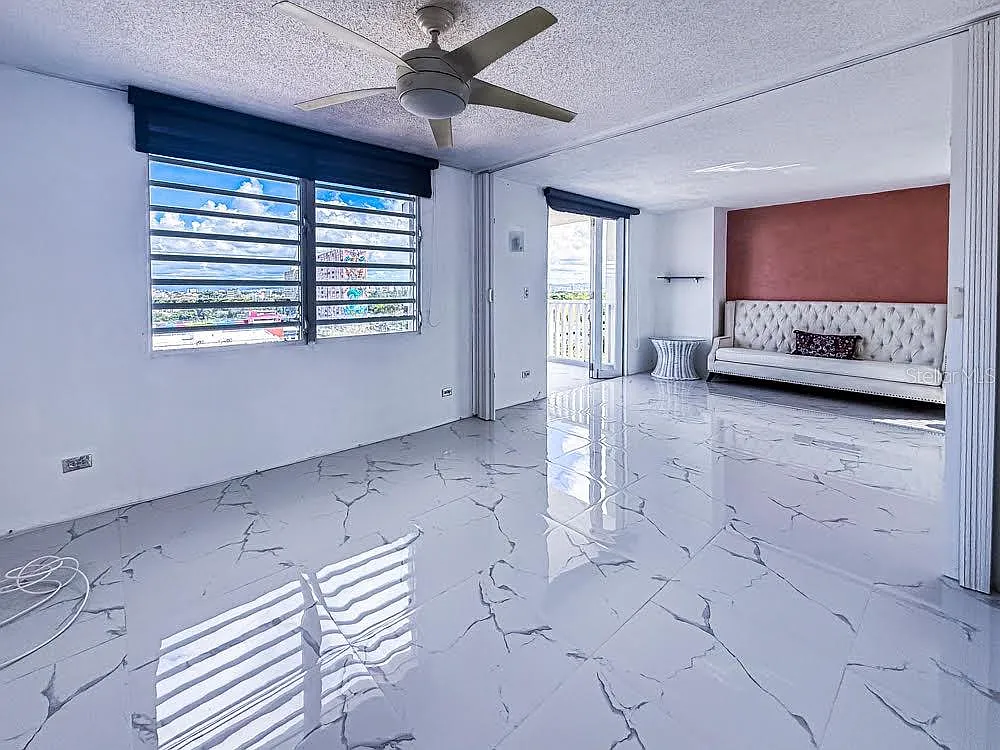 3 bed, 2.0 bath, $2,400 — Photo 2