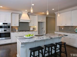 402 Meadowmont Ln, Chapel Hill, NC 27517