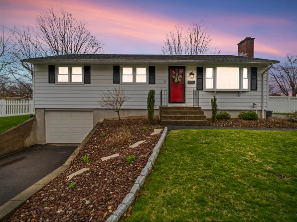 10 Betty Road, Enfield, CT 06082