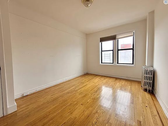 5th image of 6645 Broadway APT 3C