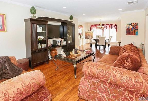3rd image of 346 Bernice Dr