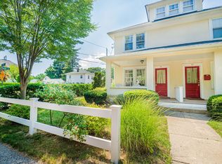 33 Ivy St, Oyster Bay, NY 11771