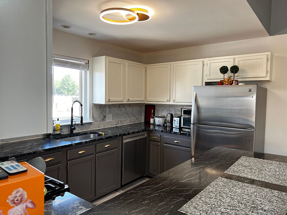 1st image of 134 Laidlaw Ave #2