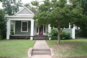 1st image of 921 Prospect St