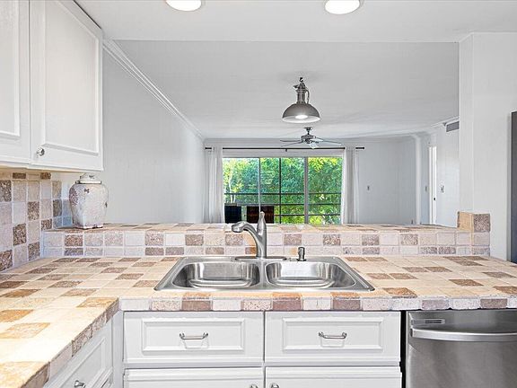 5th image of 1811 SW Palm City Road