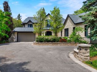 66 Thorncrest Rd, Toronto, ON M9A1S9