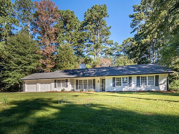 2nd image of 2612 Ashworth Cir
